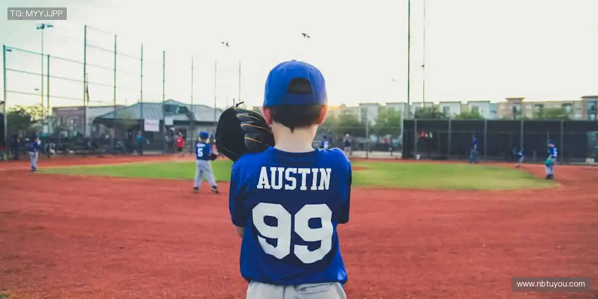 🌟限量联名潮品首发，穿上它你就是 MVP！🎯